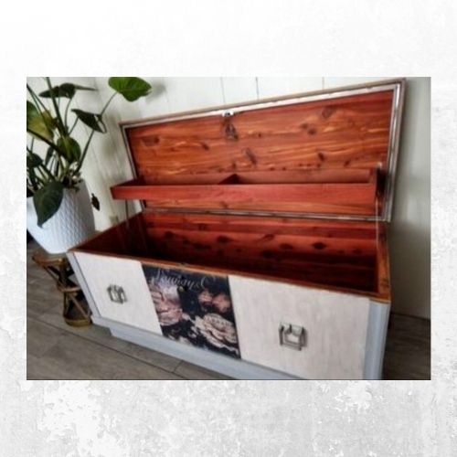 Vintage Lane Cedar Chest